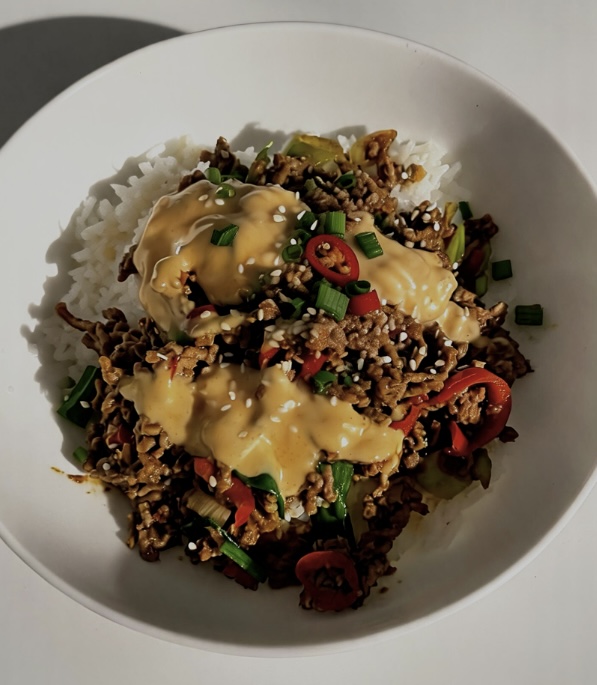 Korean beef mince rice bowl with sriracha mayo and yoghurt sauce